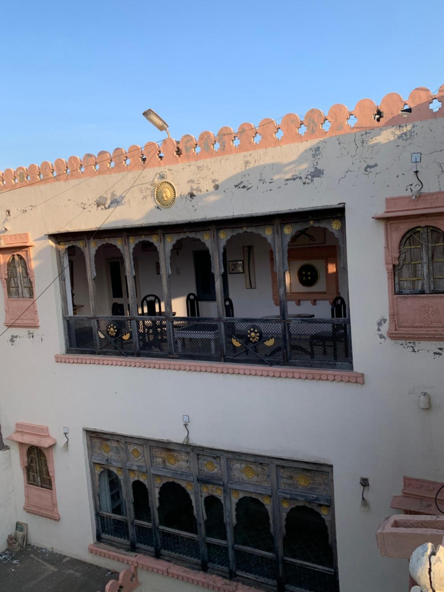Kishan Palace-A Heritage Hotel ビーカーネール エクステリア 写真